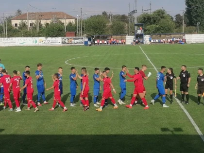 Unirea Sântana câștigă la graniță și e lider solitar în Liga 4 Arad, victorie și pentru felnăcani
