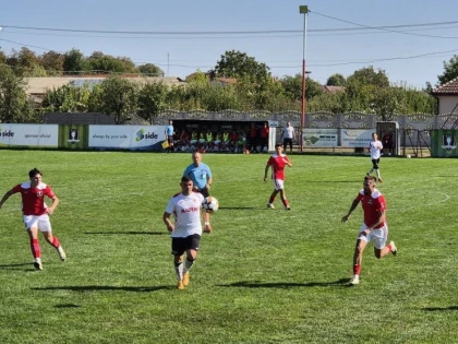 Unirea Sântana și-a adjudecat derby-ul de la Felnac și se desprinde în Liga a IV-a