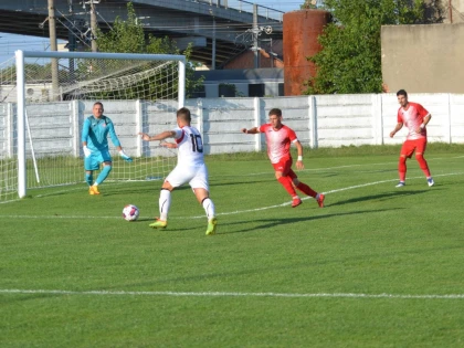 Unirea Sântana - Viitorul Arad, capul de afiș al optimilor județene din Cupa României