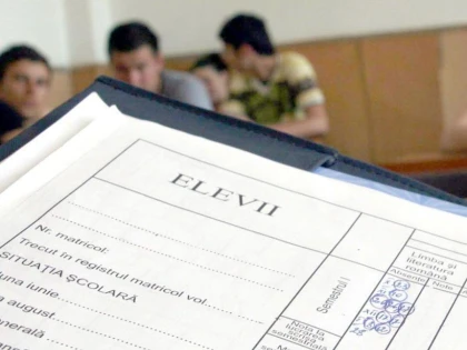 UNUL DIN CINCI TINERI DE 18-24 DE ANI PĂRĂSEȘTE ȘCOALA