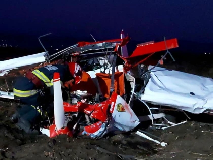 UPDATE Avion de mici dimensiuni, prăbușit la Șiria. Două victime sunt încarcerate