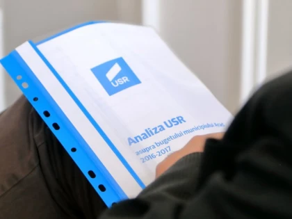 USR Arad: cum ne iluminăm, public