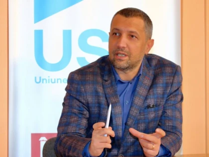 USR cere Ministrului Educației să ia măsuri cu privire la cele peste 100 de școli sanitare postliceale care au emis diplome fără acoperire