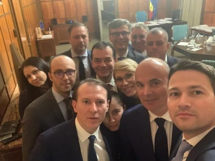 USR-PLUS s-a săturat de Cîțu și vrea să îl alunge din fruntea Guvernului