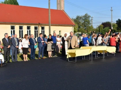 USR susține protestul profesorilor de la Liceul „Adam Müller Guttenbrunn”