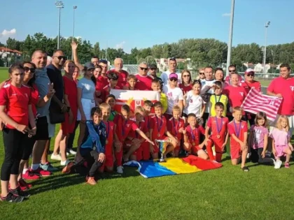 UTA 2013 a luat argintul la Gallini Budapest Cup, Nouphal a fost portarul turneului