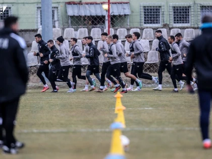 UTA a avut 26 de jucători la reunire, Răzvan Trif este singura noutate! (FOTO)