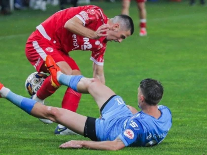 UTA a fost cuminte în fieful lui Dinamo și ”câinii roșii” prind miraculos barajul!