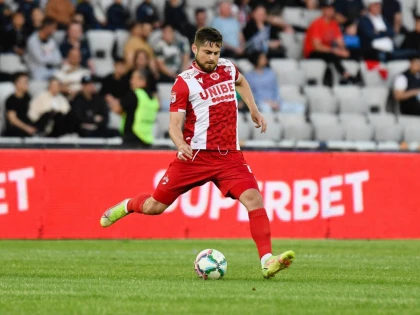 UTA a mai anunțat astăzi două transferuri: Dumitrașcu și Carp vin sub comanda lui Rednic