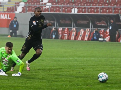 UTA dă lovitura pe final de mercato: Dumitru Cardoso întăreşte atacul lui Balint!