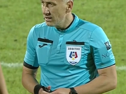 UTA - FCSB, pe mâna lui Flueran! La VAR vor fi Kovacs și Mazilu