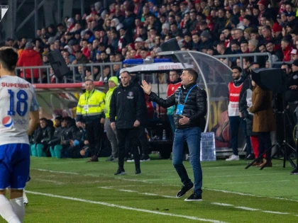 UTA lui Balint e deja o comedie neagră: primii doi golgheteri au ajuns rezerve, iar probabil cel mai bine plătit fotbalist joacă în...tribuna VIP!