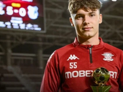 UTA negociază cu Rapid transferurile lui Gojkovic și Rareș Pop