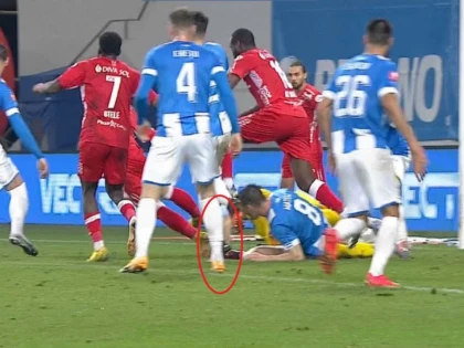 UTA se revoltă din nou împotriva arbitrajului și face scandal: "Penalty clar, nu pot să cred că nu s-a dat!"