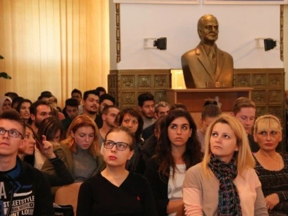 UVVG ARAD A DEMARAT PROIECTUL „EDUCAȚIE BIOETICĂ PENTRU TINERI”
