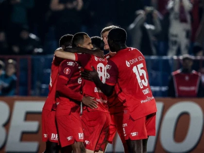Va fi „Bătrâna Doamnă” fericită chiar de Ziua Femeii?! Haita „câinilor roșii” vrea să îi spulbere visul play-off-ului