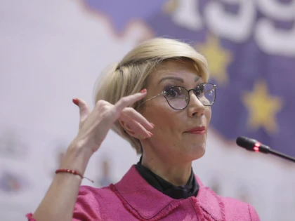 Vai de copiii noștri! Singura care o băga pe Dăncilă în buzunar, Raluca Turcan - propusă la Educație