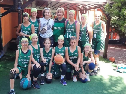 Valbon ţine steagul sus în baschetul juvenil arădean: locul şase pe ţară, la categoria U12 (FOTO)