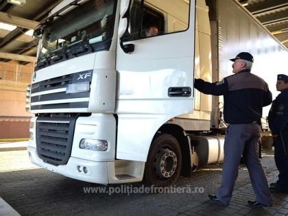 Valori de trafic crescute la automarfare, la graniţa cu Ungaria 