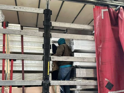 Vărșand: Șase persoane din Etiopia au încercat să treacă granița ascunse într-un TIR