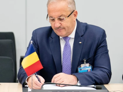 Vasile Dîncu a demisionat din funcția de ministru al Apărării
