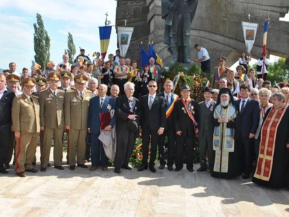 VETERANII DE LA PĂULIȘ, CETĂȚENI DE ONOARE AI COMUNEI