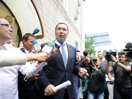 VICTOR PONTA S-A PREZENTAT LA DNA, PENTRU A DA DECLARATII IN DOSARUL ROVINARI - TURCENI