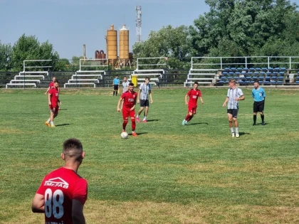 Victoria Felnac și Unirea Sântana au câștigat primele amicale estivale