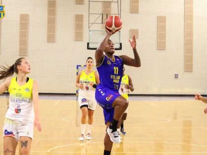 Victorie conturată cu destule emoții, sub Tâmpa: Olimpia Brașov - FCC UAV Arad 65-70