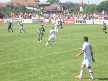 VICTORIE SCAPATA PRINTRE DEGETE: UTA BATRANA DOAMNA - CS MIOVENI 2-2