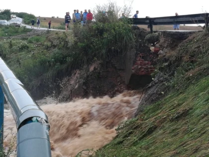 (VIDEO) Furtuna a făcut ravagii în județ! Un drum a fost închis