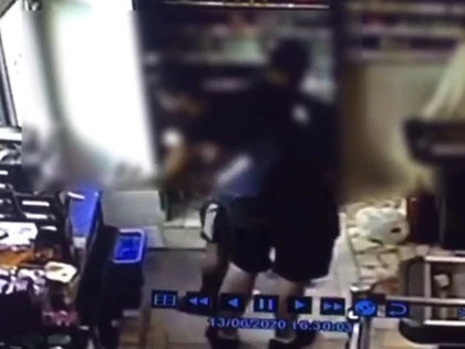 (VIDEO) Un tânăr din Lipova cercetat penal pentru furt. Cum a fost prins de jandarmi