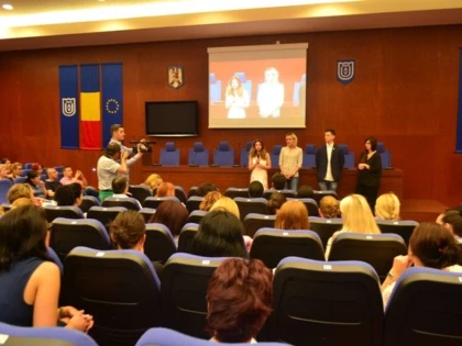 Violența în mediul online, în dezbatere la UAV
