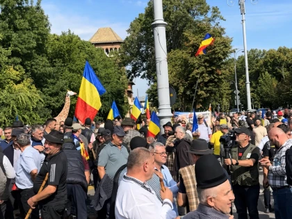 Violenţe la protestul ciobanilor din Piaţa Victoriei