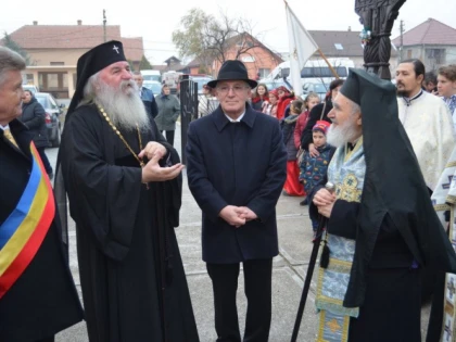 Vizita istorică a Mitropolitului Banatului în Parohia arădeană Fântânele