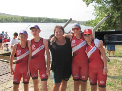 VOINTA ARAD S-A REMARCAT LA CAMPIONATELE NATIONALE DE SPORTURI NAUTICE