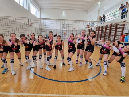 Voleibalistele sub 13 ani de la Victoria Nădlac vor juca pentru medaliile naționale!