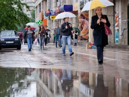 VREMEA SE RACESTE INCEPAND DE MARTI. SE ANUNTA PLOI SI INTENSIFICARI ALE VANTULUI