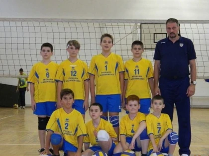 WESTAR ARAD S-A DESCURCAT ONORABIL LA DEBUTUL IN CAMPIONATUL NATIONAL DE MINIVOLEI
