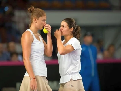 Wimbledon: Begu și Niculescu s-au calificat în turul II la dublu feminin