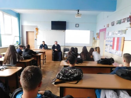 Workshop-uri educativ-preventive, derulate la Liceul Teoretic Adam Müller Guttenbrun din Arad