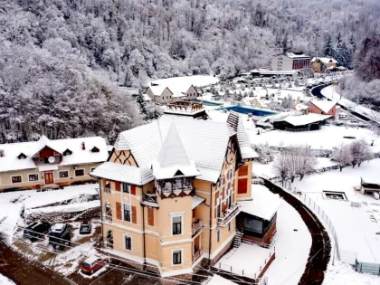 Zăpada readuce turiștii la Moneasa: creștere de aproximativ 20% în ultimele săptămâni