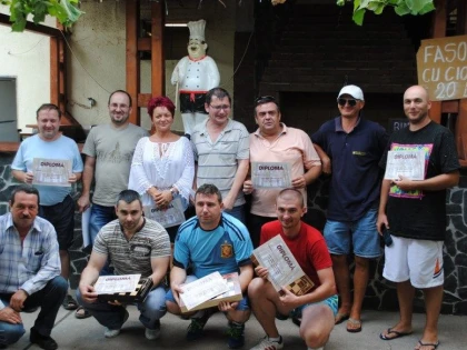 ZARURILE AU FOST ARUNCATE LA CUPA PRESEI "PERLA MURESULUI"