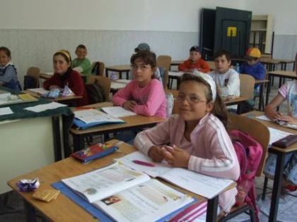 Zece la sută dintre elevii de clasa a IV-a din Arad au lipsit de la evaluarea națională