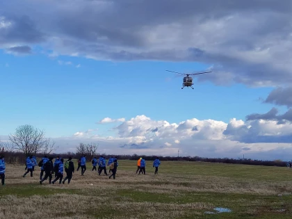 Zeci de polițiști, jandarmi și pompieri continuă căutările copilului de 7 ani, dispărut în urmă cu o lună