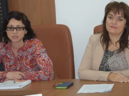 ZECI DE STUDENTI AI UNIVERSITATII AUREL VLAICU VOR BENEFICIA DE BURSE ERASMUS