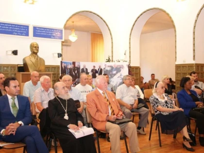 „ZILELE ARADULUI” AU FOST DESCHISE DE UNIVERSITATEA DE VEST „VASILE GOLDIŞ”