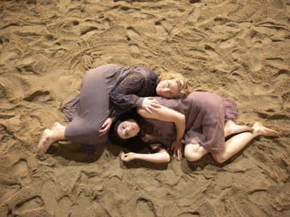 „Ziua când vin Marile Maree…” – premieră pe scena Teatrului Clasic „Ioan Slavici” Arad