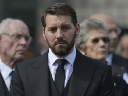 ”Ziua în care "La mulți ani!" nu vindecă!” Mesajele de susținere ale românilor pentru fostul Principe Nicolae