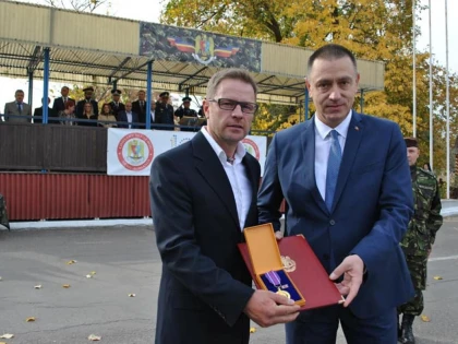 Zsolt Torok a fost premiat cu medalia "Emblema de Merit" de către Ministerul Apărării